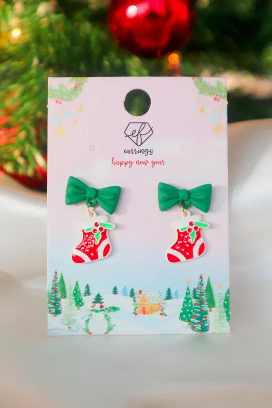 Yeşil Fiyonk Detay Noel Çorap Yılbaşı Küpe